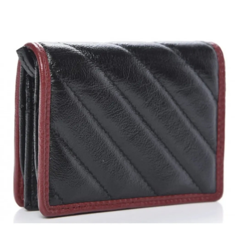 Gucci Quilted Black Wallet with Red Accents - Picture 5 of 16